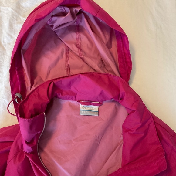 NWT, Women’s Switchback™ III Jacket, Size M, Pink with grey accents - Picture 4 of 9